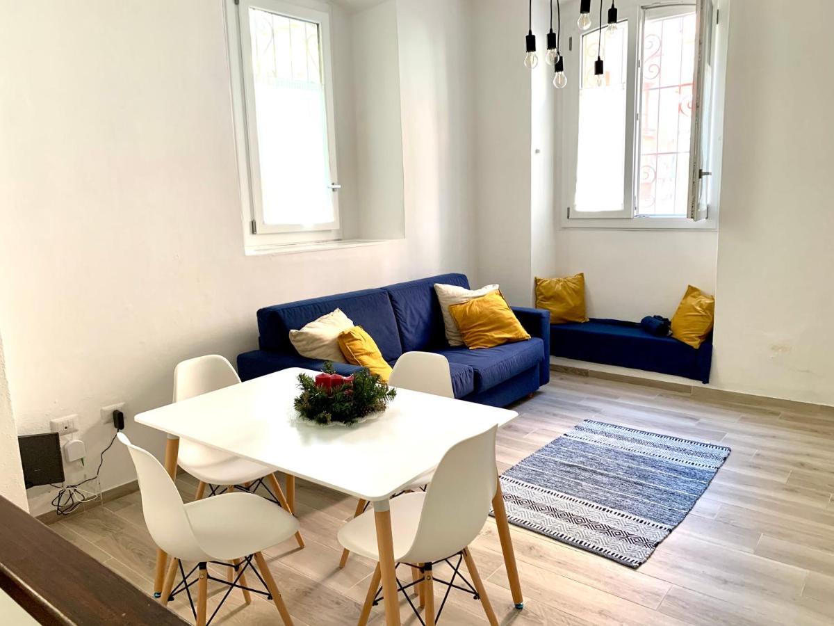 Apartament La Casa Di Ale Nel Centro Storico Di Cagliari Zewnętrze zdjęcie